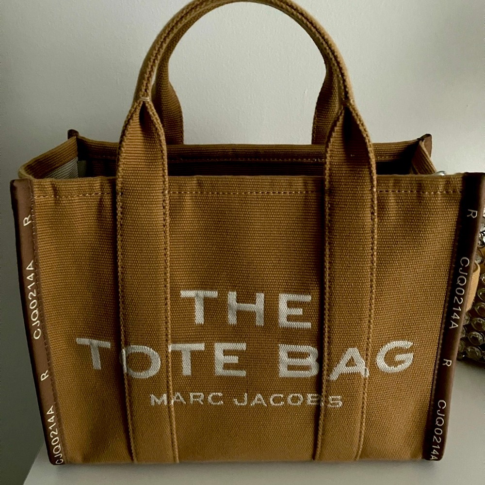 Marc Jacobs The Jacquard Meduim Tote Bag. MAKE AN OFFER.